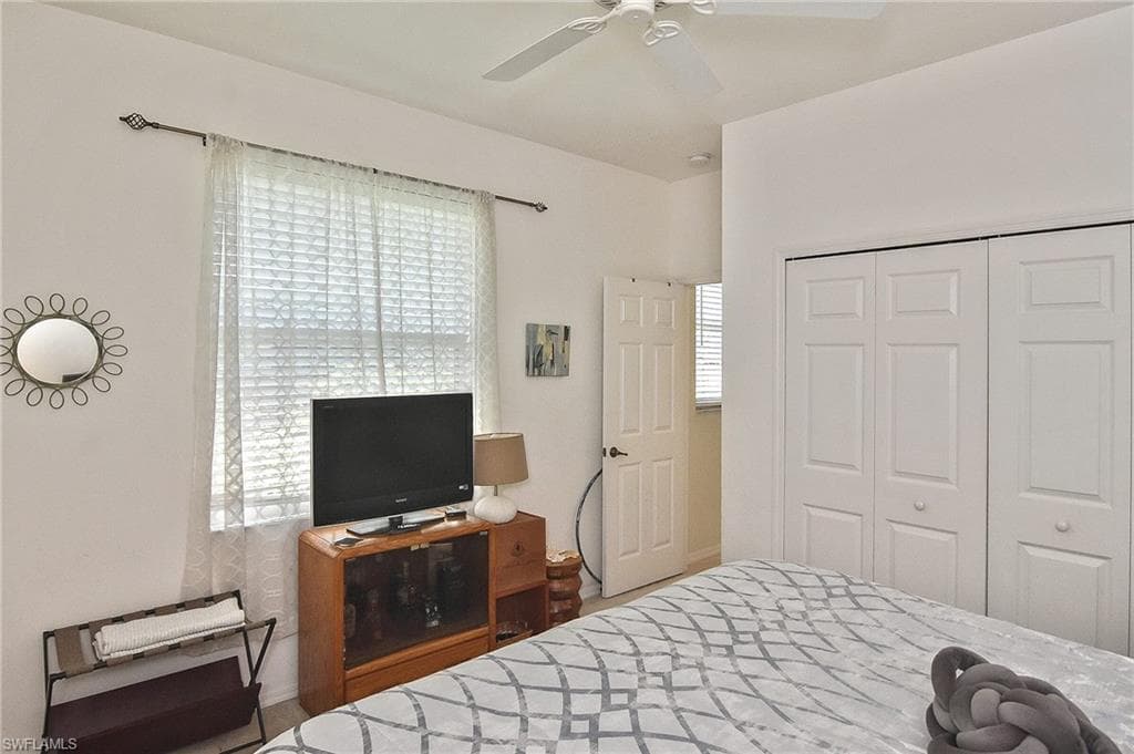 9160 Kings Cove CT, FORT MYERS FL 33967-33