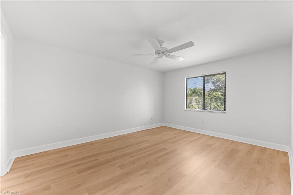 1155 Rosemary CT # B207, NAPLES FL 34103-12