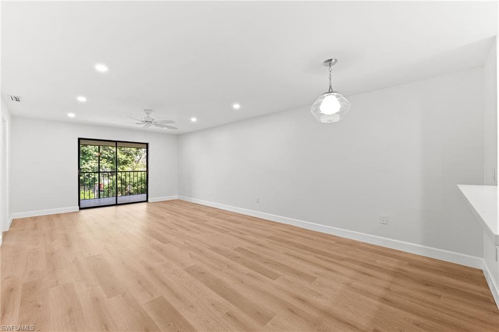 1155 Rosemary CT # B207, NAPLES FL 34103-10