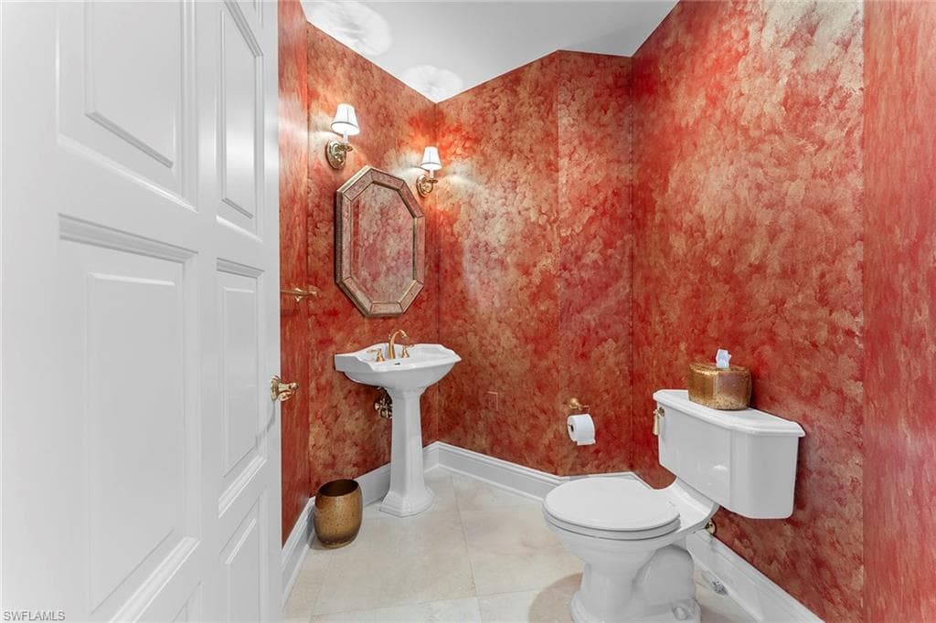 81 Seagate DR # 801, NAPLES FL 34103-26