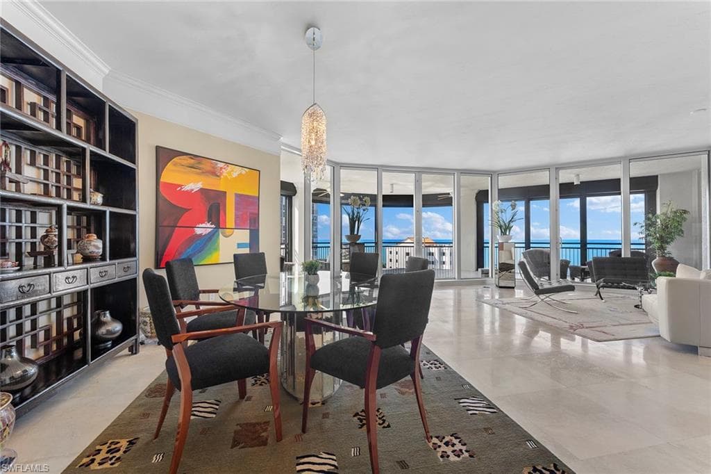 81 Seagate DR # 801, NAPLES FL 34103-11