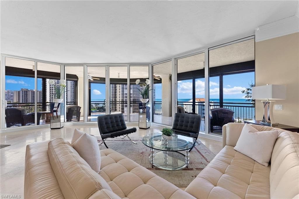 81 Seagate DR # 801, NAPLES FL 34103-3