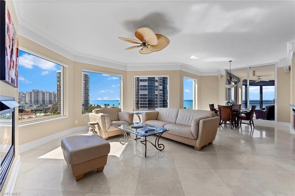 81 Seagate DR # 801, NAPLES FL 34103-24