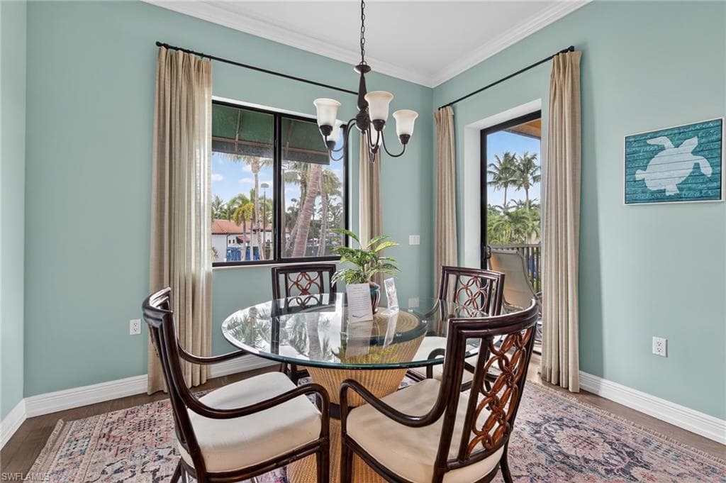 975 Sandpiper ST # A204, NAPLES FL 34102-24