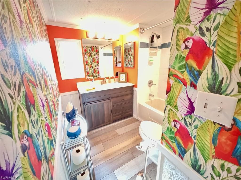 220 Derwent BLVD, FORT MYERS FL 33908-14