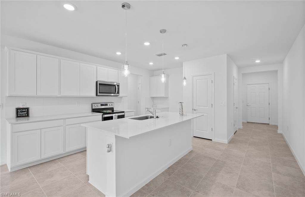 1630 Lake Jessup CIR, CAPE CORAL FL 33909-4