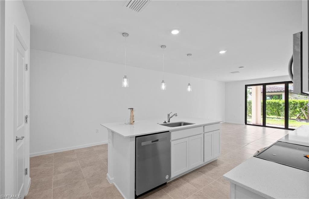 1630 Lake Jessup CIR, CAPE CORAL FL 33909-8