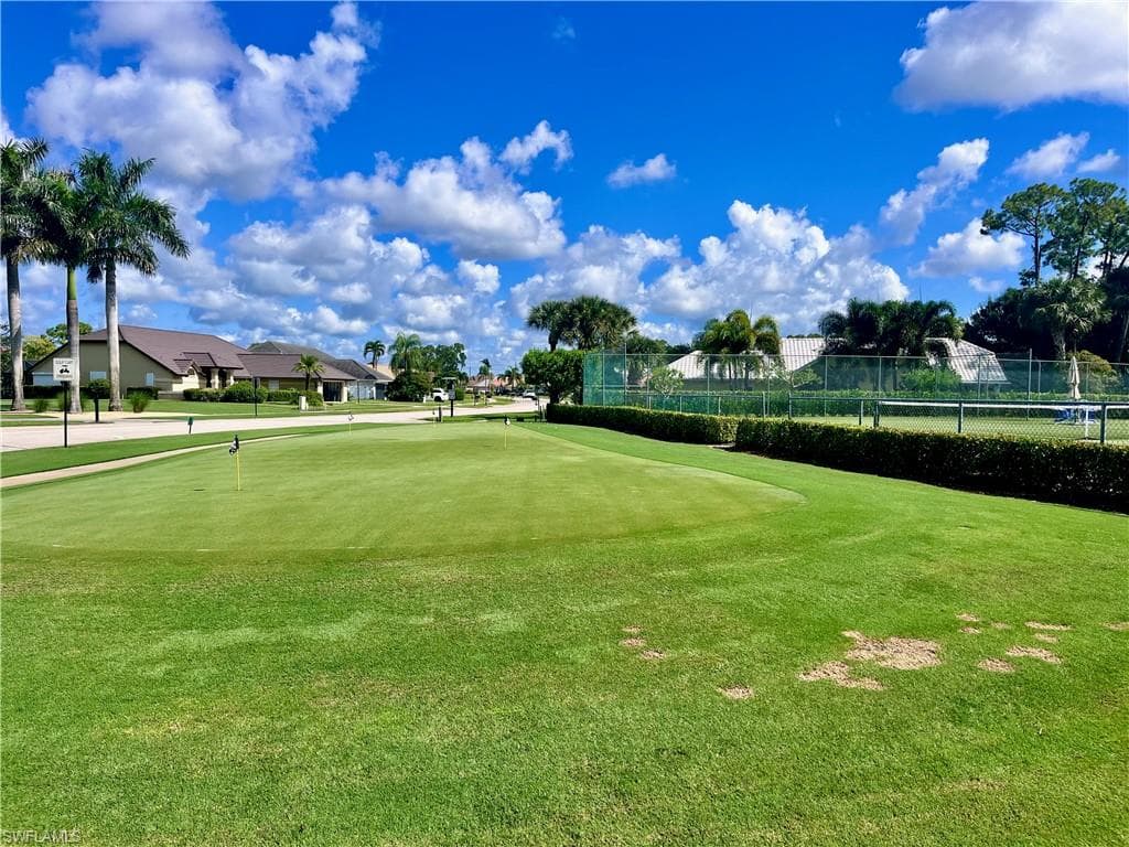 3685 Amberly CIR W # D305, NAPLES FL 34112-41