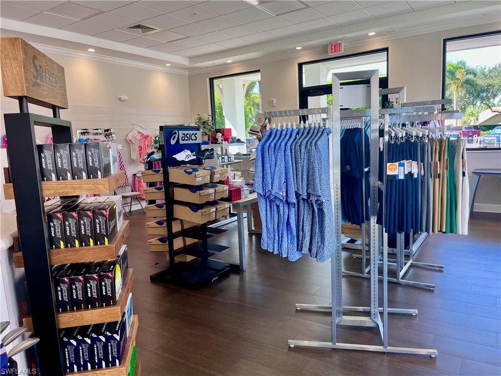 3685 Amberly CIR W # D305, NAPLES FL 34112-37