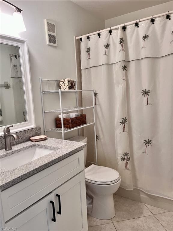 3685 Amberly CIR W # D305, NAPLES FL 34112-14