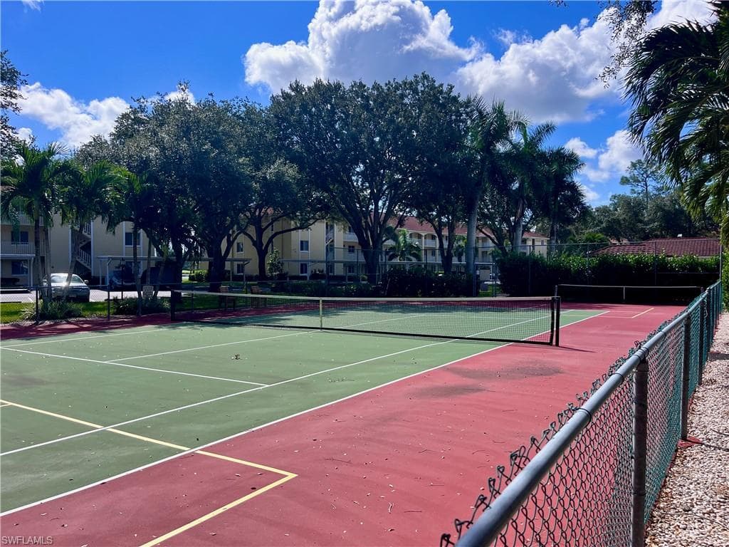 3685 Amberly CIR W # D305, NAPLES FL 34112-24