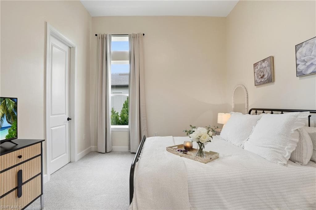 15445 Turin DR, NAPLES FL 34114-26