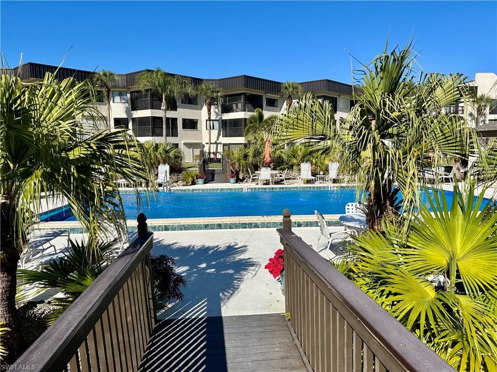 6979 Winkler RD # 325, FORT MYERS FL 33919-25