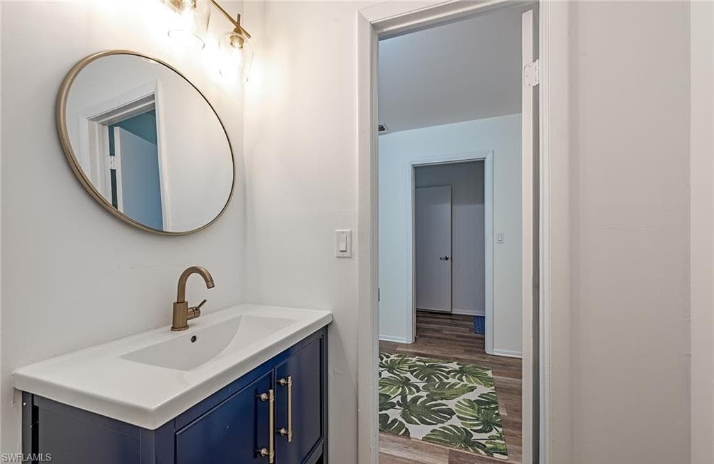 1281 Diana AVE, NAPLES FL 34103-14