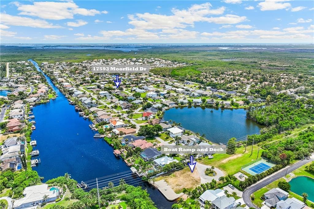 6118 Park RD, FORT MYERS FL 33908-15