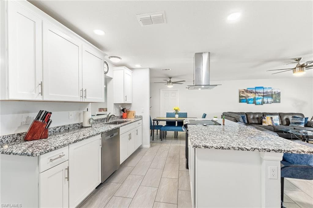 6118 Park RD, FORT MYERS FL 33908-2