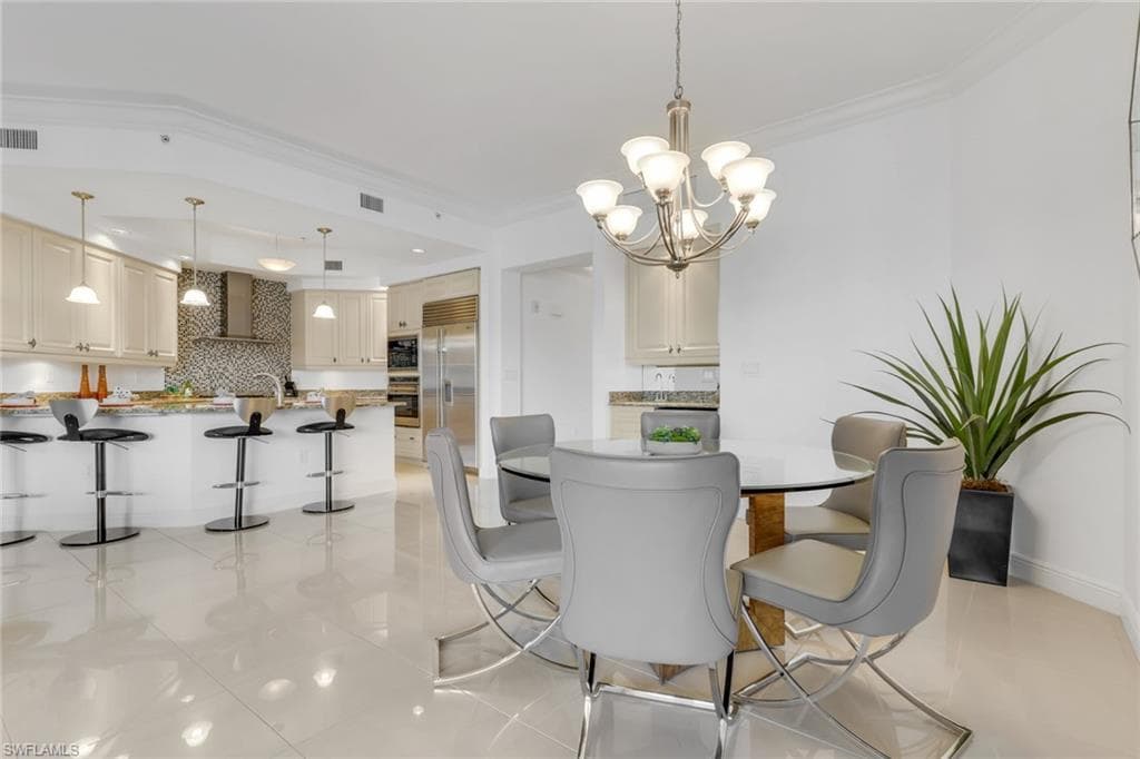 1540 5th AVE S # D303, NAPLES FL 34102-2