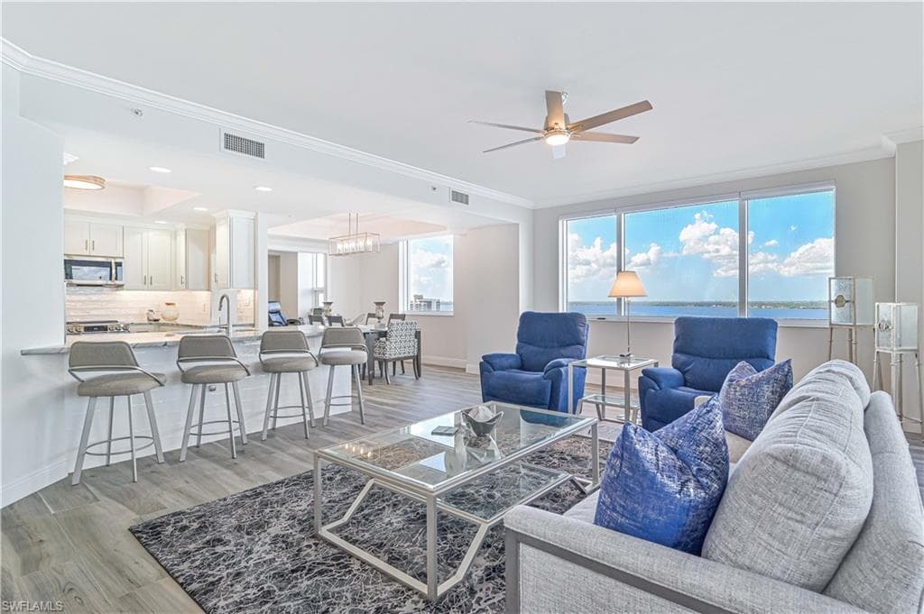 2104 W 1st ST # 1701, FORT MYERS FL 33901-3