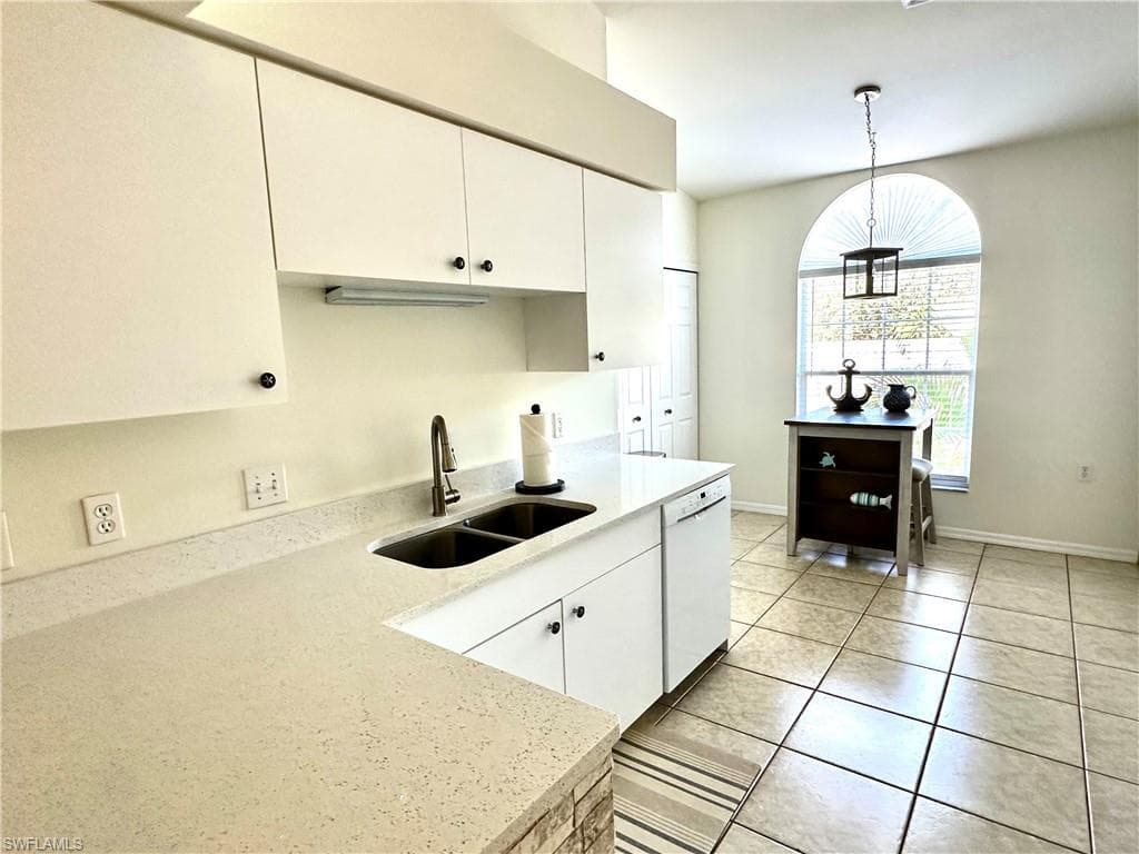 25761 Lake Amelia WAY # 201, BONITA SPRINGS FL 34135-1