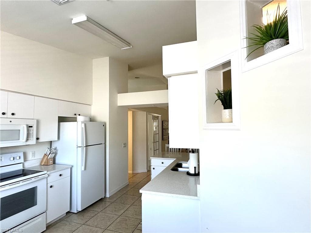 25761 Lake Amelia WAY # 201, BONITA SPRINGS FL 34135-3