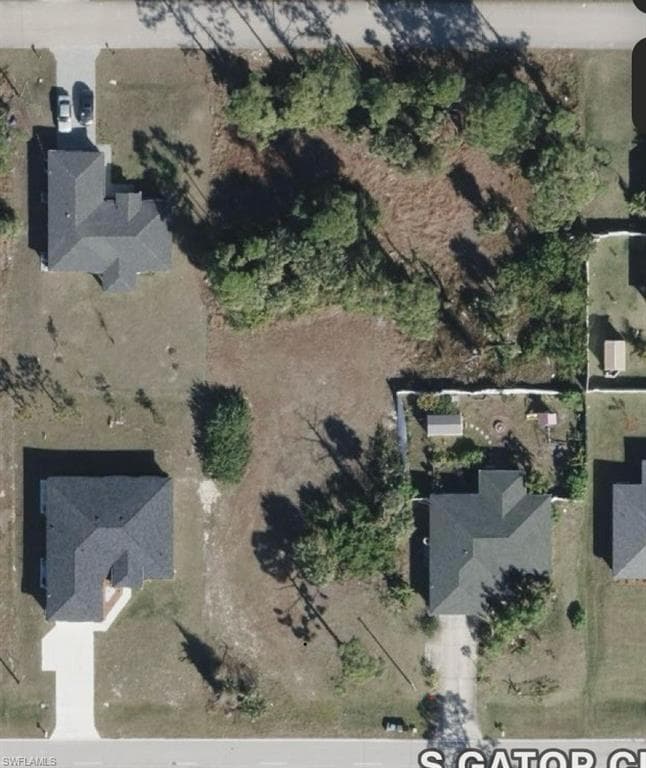 1517 S Gator CIR, CAPE CORAL FL 33909-1