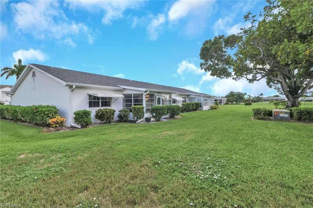 7032 Cedarhurst DR, FORT MYERS FL 33919-26