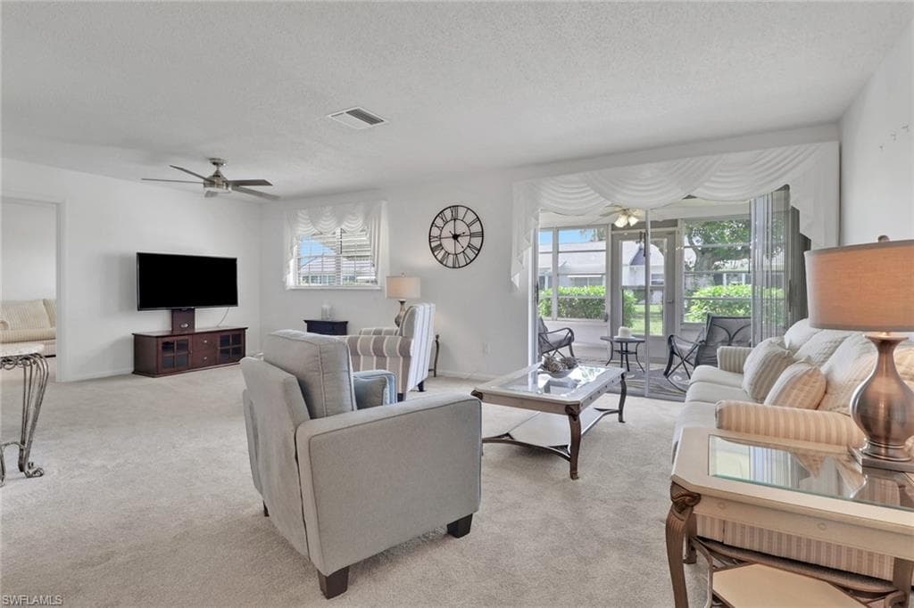 7032 Cedarhurst DR, FORT MYERS FL 33919-8