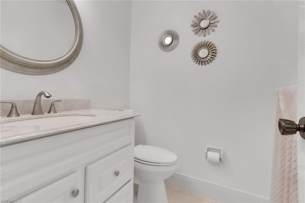 7032 Cedarhurst DR, FORT MYERS FL 33919-14