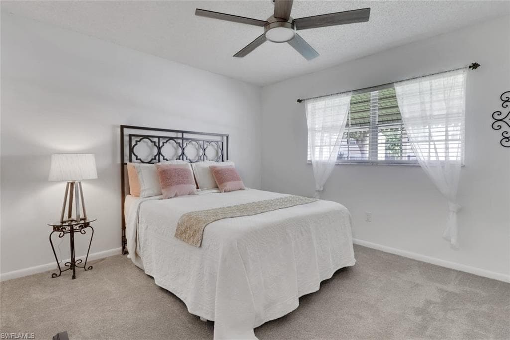 7032 Cedarhurst DR, FORT MYERS FL 33919-20