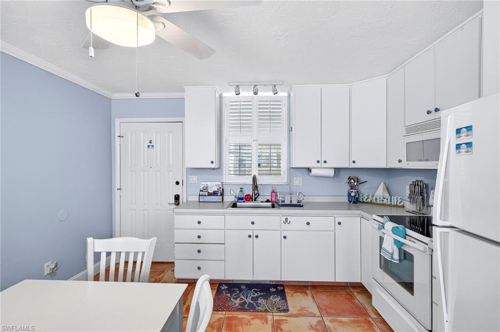 5700 Bonita Beach RD SW # 301, BONITA SPRINGS FL 34134-8