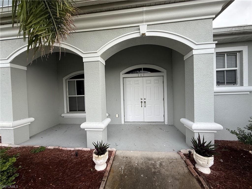 265 Richmond AVE S, LEHIGH ACRES FL 33936-2