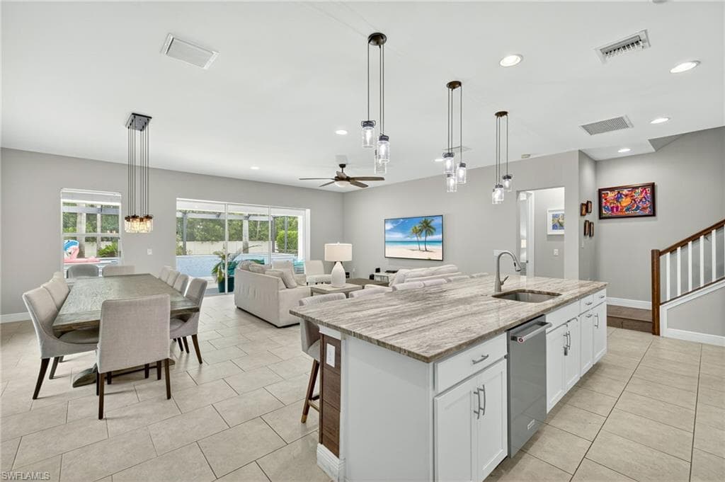 3604 Pilot CIR, NAPLES FL 34120-13