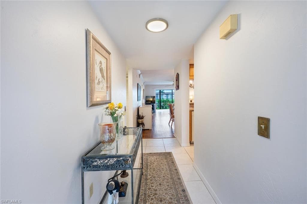 7300 Coventry CT # 606, NAPLES FL 34104-4