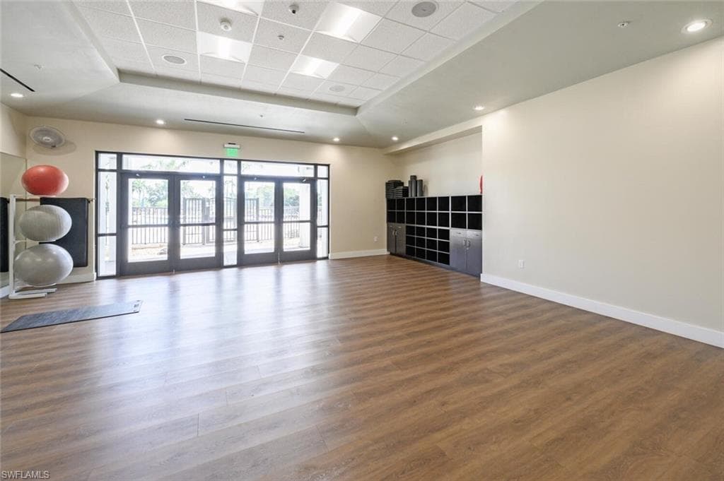 7300 Coventry CT # 606, NAPLES FL 34104-36