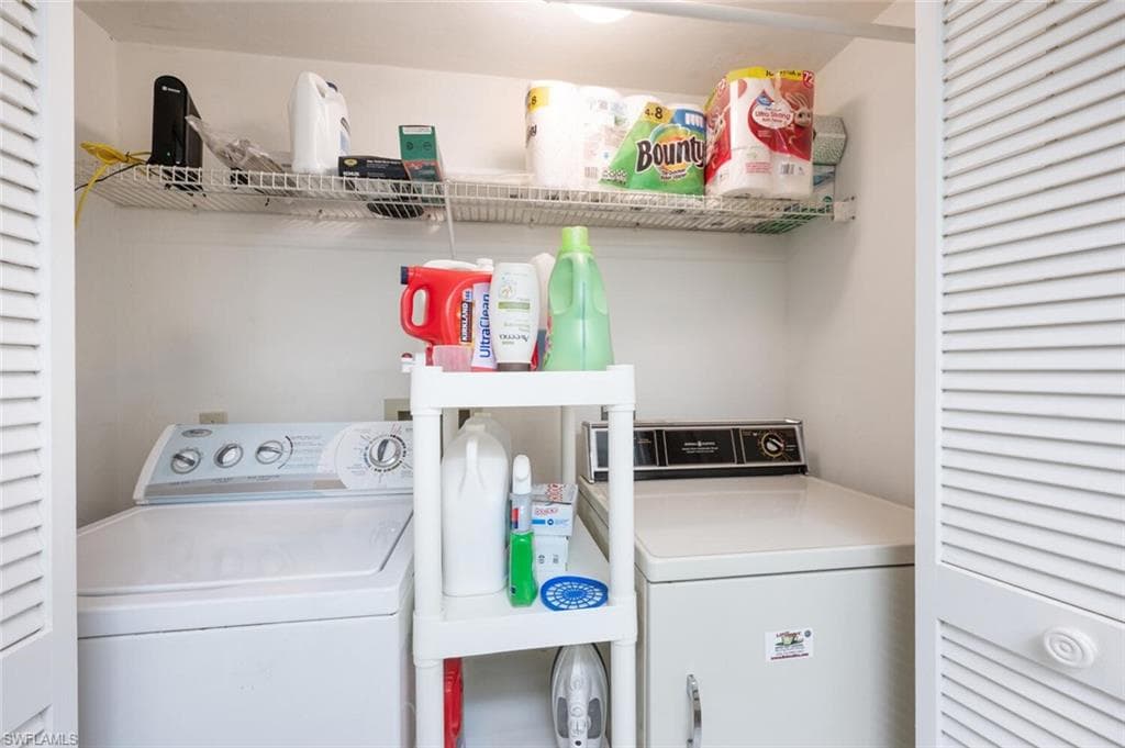 7300 Coventry CT # 606, NAPLES FL 34104-24