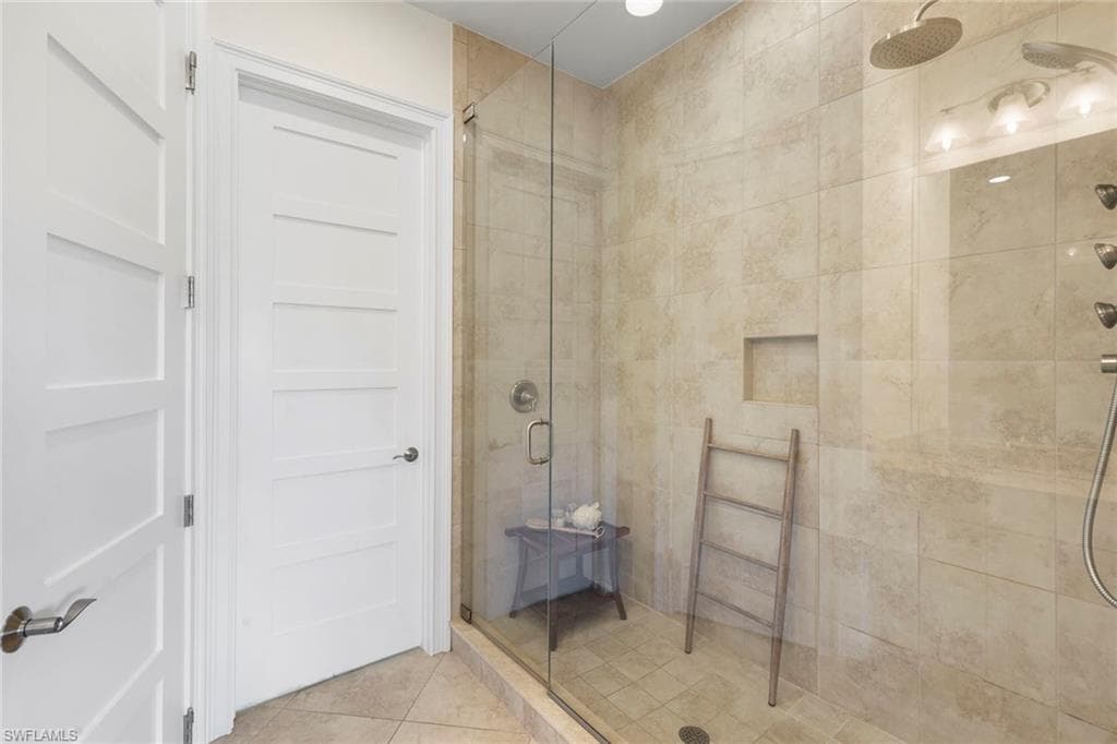 6565 Dominica DR # 201, NAPLES FL 34113-24