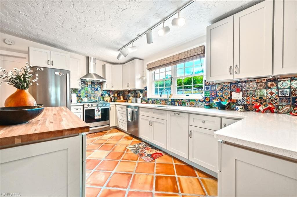 3113 Basin ST, NAPLES FL 34112-24