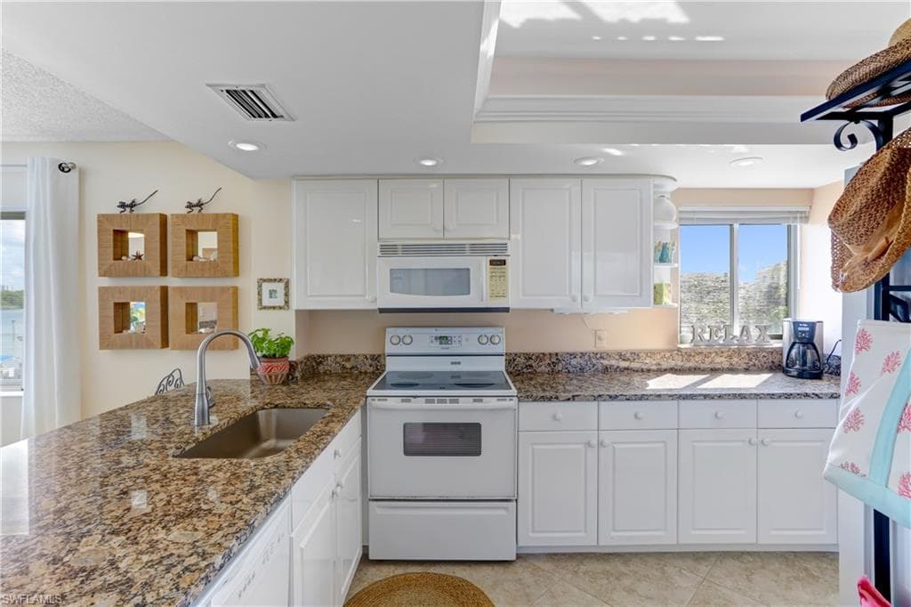26371 Hickory BLVD # 304, BONITA SPRINGS FL 34134-12