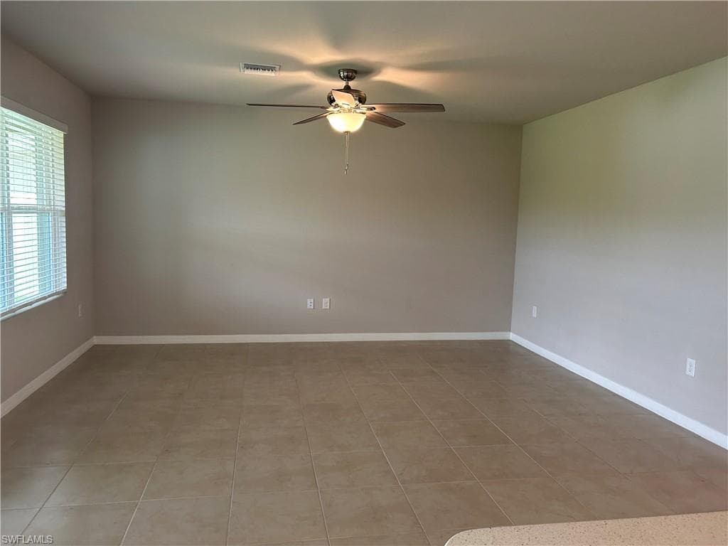 2549 Village Of Entrada ST, CAPE CORAL FL 33909-5