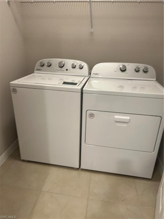 2549 Village Of Entrada ST, CAPE CORAL FL 33909-18