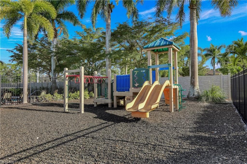 1685 Serrano CIR-45