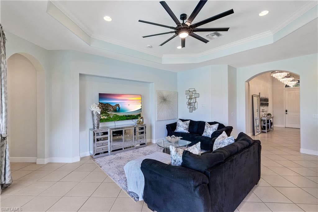 1685 Serrano CIR-6