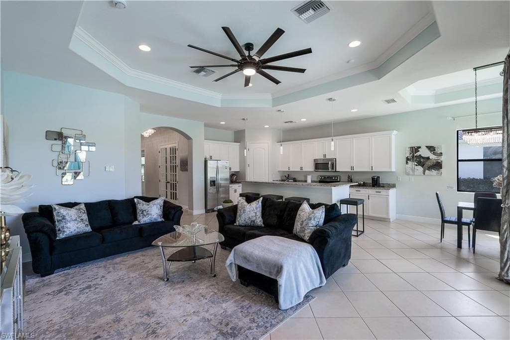 1685 Serrano CIR-8