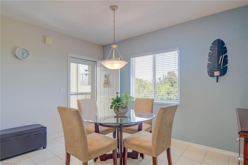 19851 Breckenridge DR # 401, ESTERO FL 33928-5