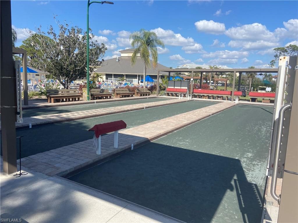 19851 Breckenridge DR # 401, ESTERO FL 33928-39