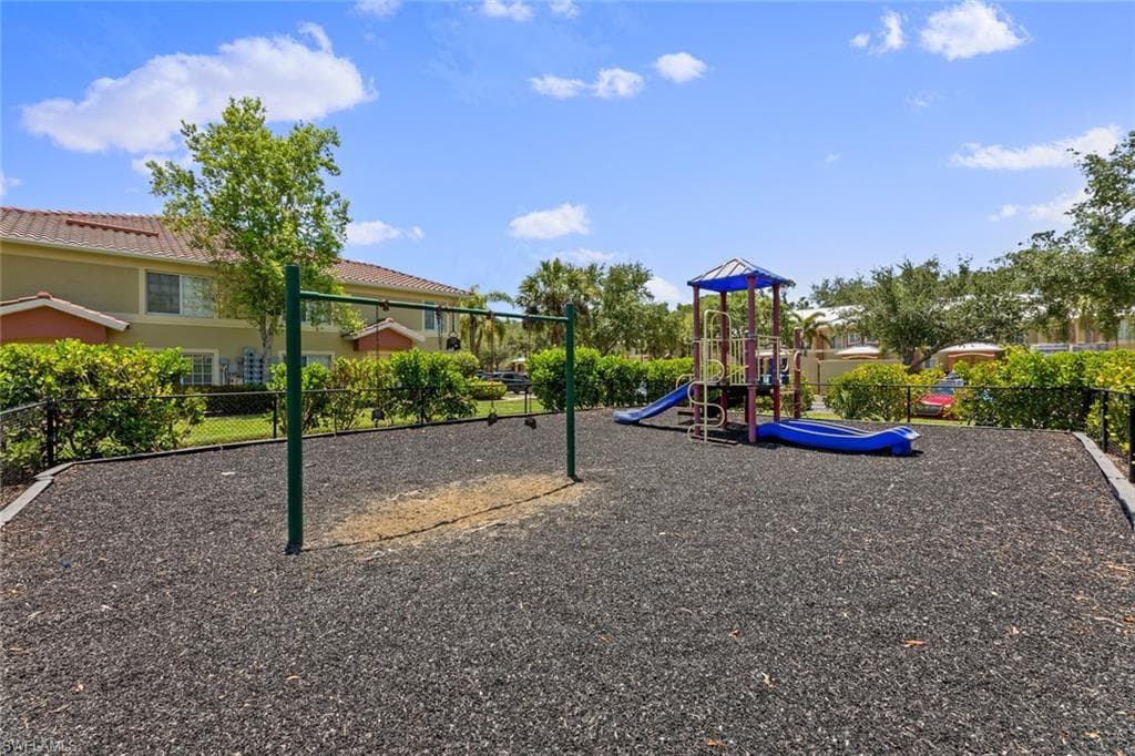 9450 Ivy Brook RUN # 602, FORT MYERS FL 33913-24