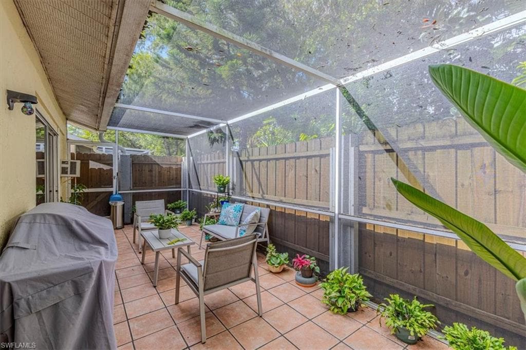 12249 Londonderry LN, BONITA SPRINGS FL 34135-15