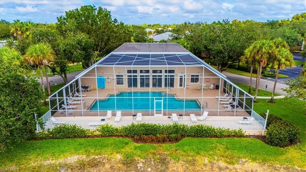 12249 Londonderry LN, BONITA SPRINGS FL 34135-20