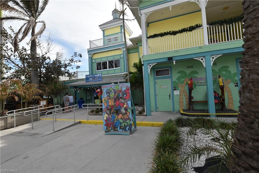 16 Nancy LN, FORT MYERS BEACH FL 33931-11