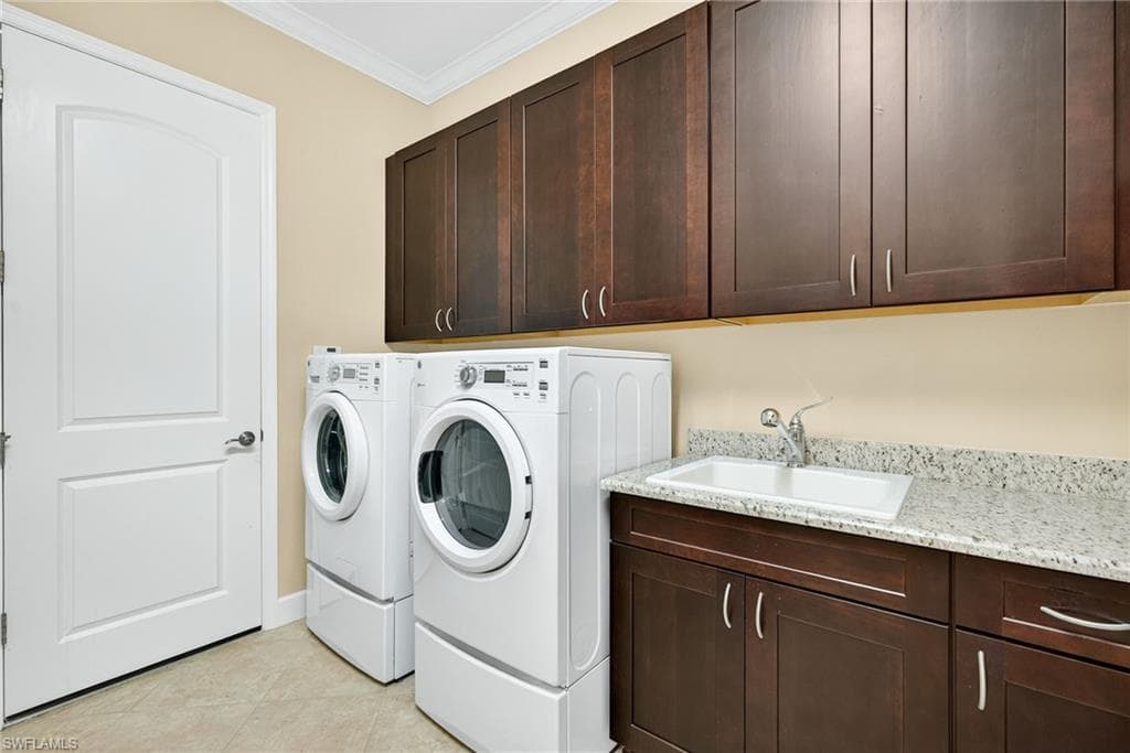 9147 Isla Bella CIR, BONITA SPRINGS FL 34135-22